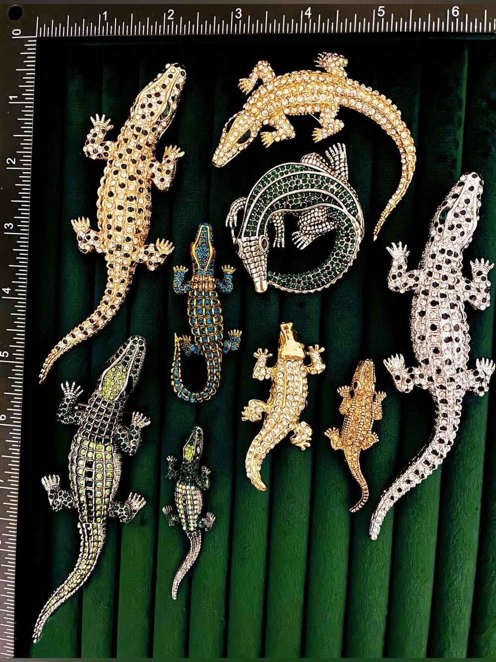 Lot of 9 Rhinestone Alligator Crocodile Brooch Pin Set Gold Silver Green Lizard